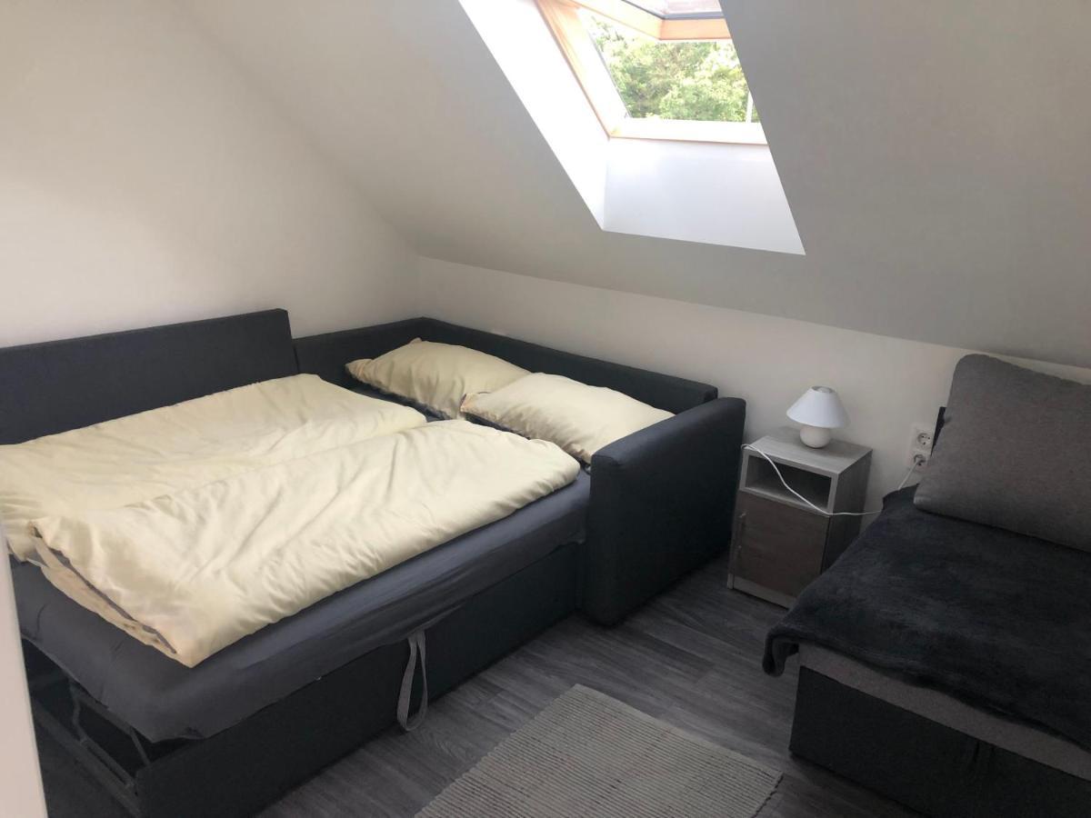 Heni Apartment Bük 外观 照片